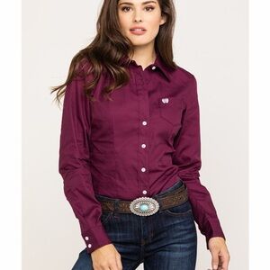 Cinch Women's Long-Sleeve Button Down Shirt - Burgundy